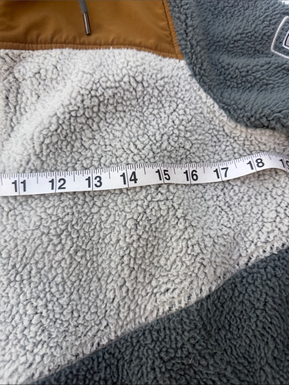 Kuhl Colorblock Teddy Jacket in Gray, Cream & Tan - Picture 7 of 15